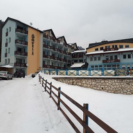 Ad Safran Apartman Dóval Kültér fotó